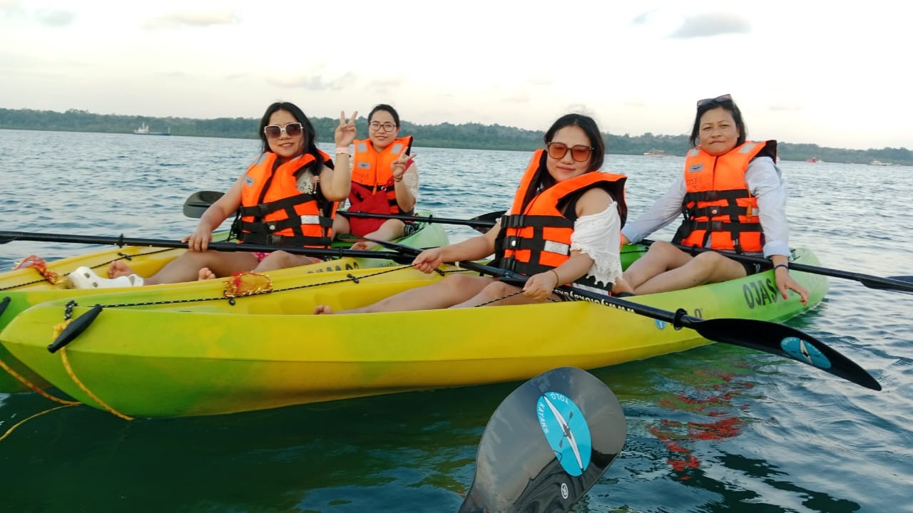 Day Kayaking Havelock